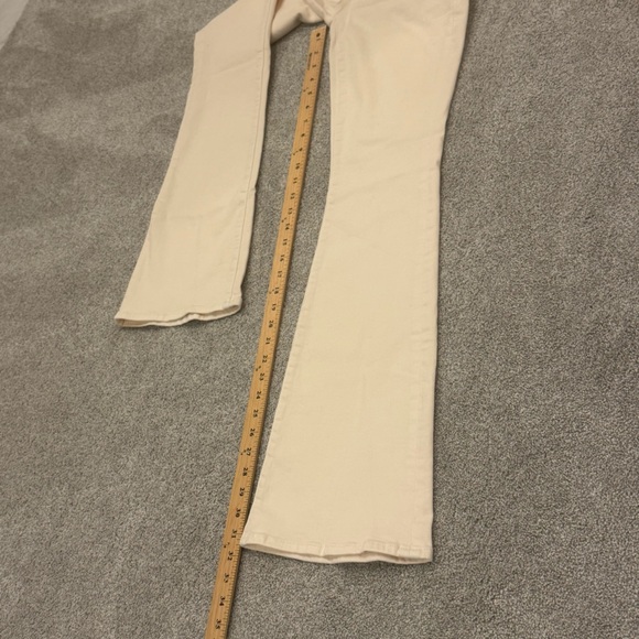 NWT Mother Weekender Jeans Play Date Eggnog Ivory Denim High Rise Flared Sz 28 - Picture 13 of 15